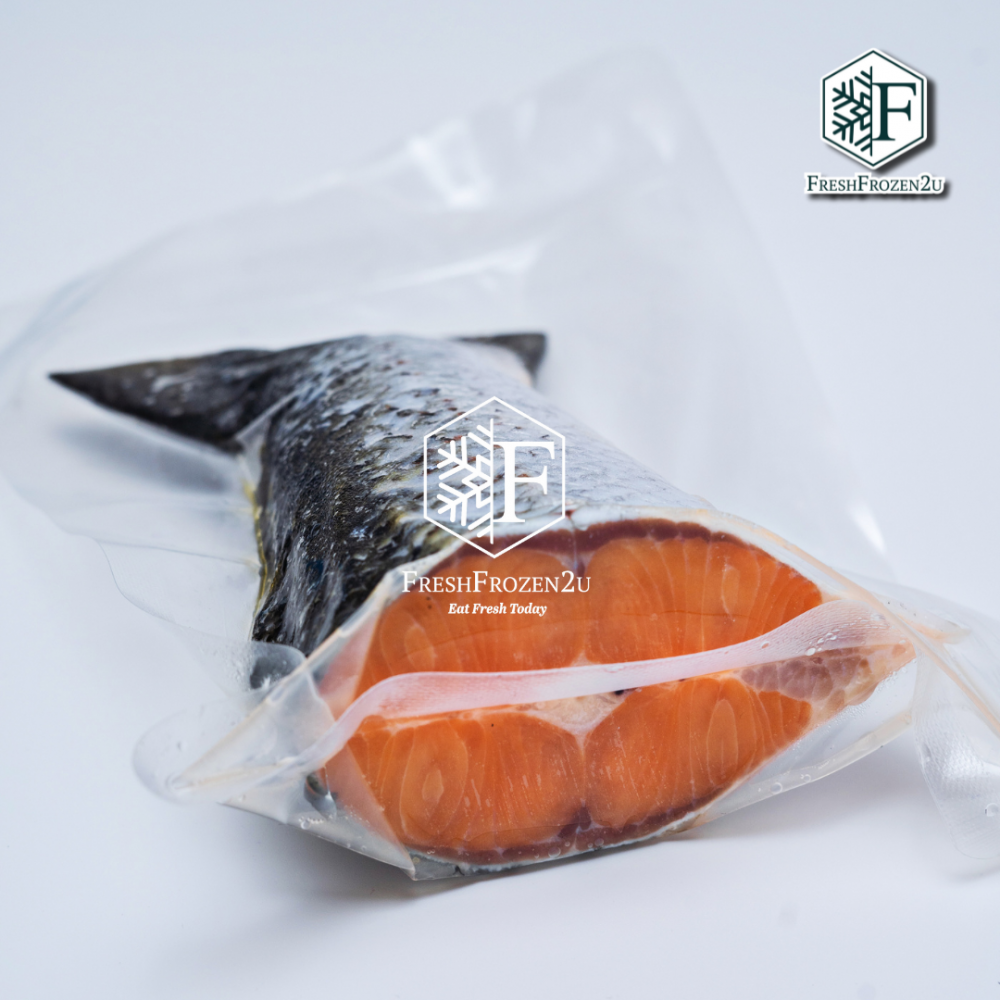 Atlantic Salmon Whole Tail Cut (250g - 350g ) 三文鱼尾